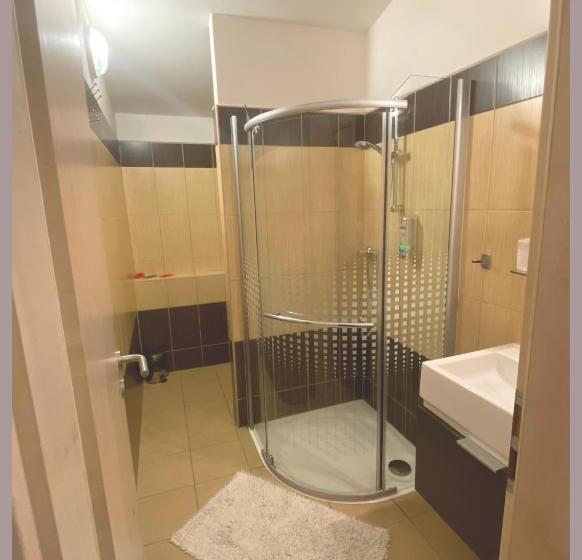 اتاق دوبلکس, Apartmány Tiva
