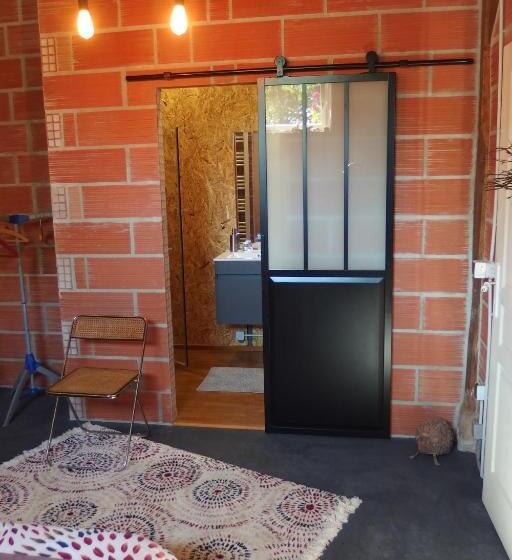 Номер Стандарт, Stuartlodge S