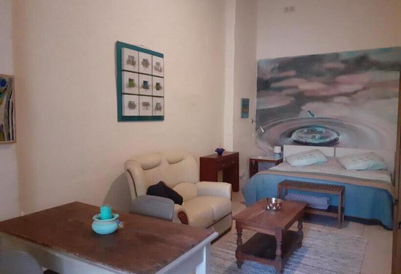 استودیو استاندارد با چشم‌انداز باغ, Charming B&b Dar Ta Zeppi