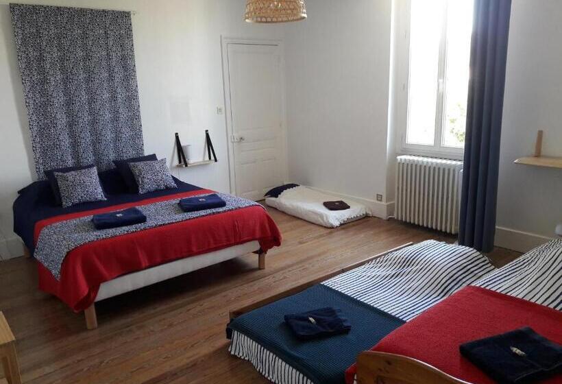 اتاق استاندارد سه نفره, Maison Saint James