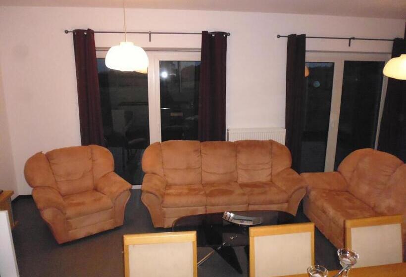 Люкс, B&b V.k. Pgmbh