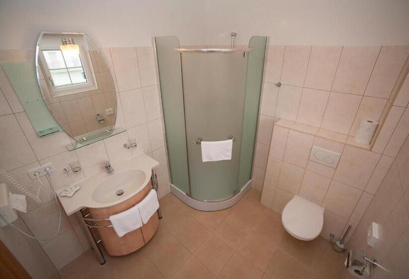Номер Deluxe с Балконом, Villa Katharina