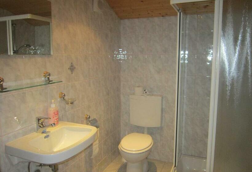 Номер Стандарт Трехместный, Haus Jochum