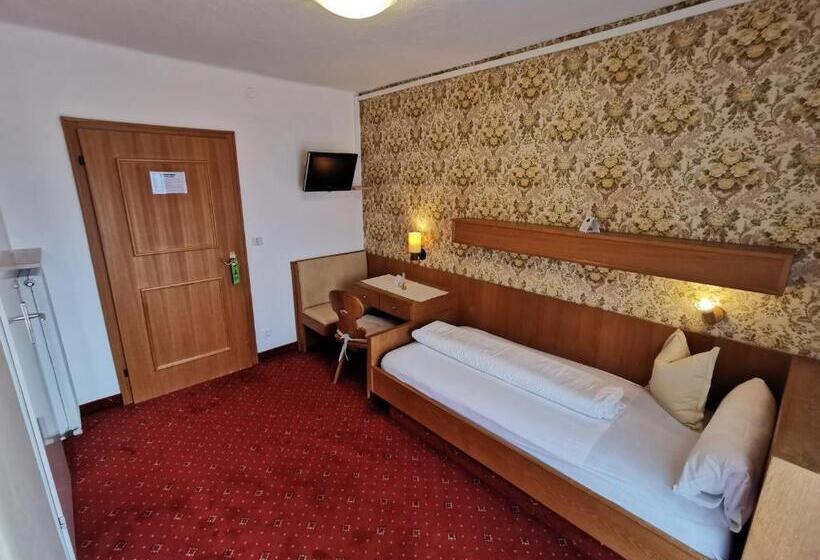 Номер Стандарт Индивидуальный с Балконом, Active B&b Prairerhof