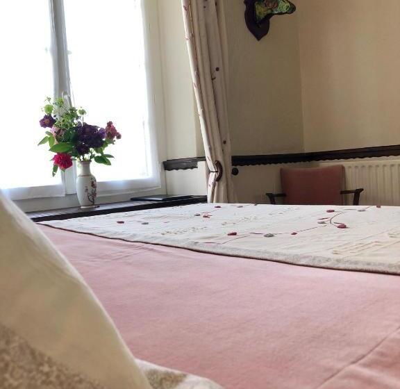 Номер Стандарт, Le Chevrefeuille Chambres D Hotes Et Gîtes De Charme
