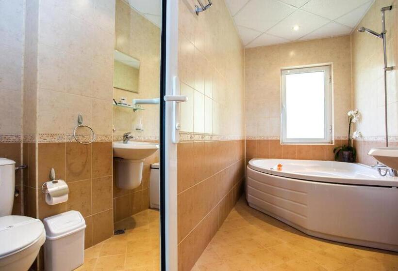 Люкс 2 Спальни, Family Hotel Saint Konstantin
