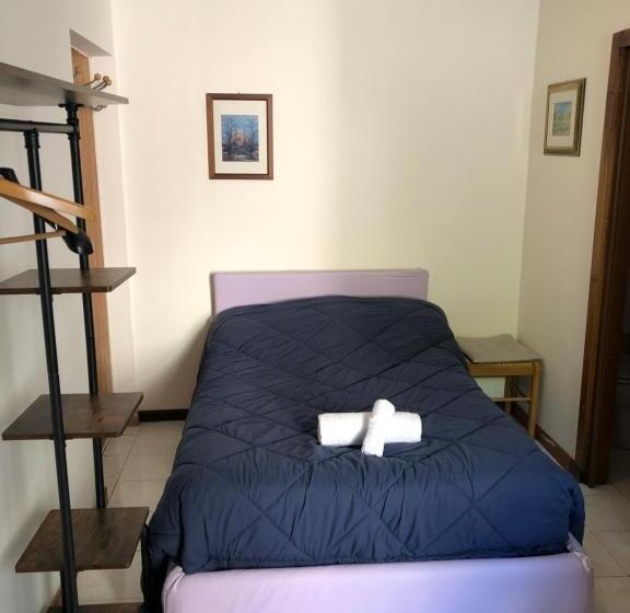 이코노미 룸, B&b Amico