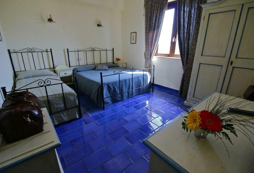 Трехместный Номер Классика, Portasirena Agriturismo