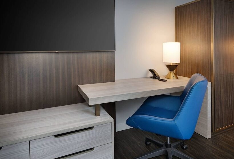 סוויטה נשיאותית, Courtyard By Marriott Atlanta Downtown