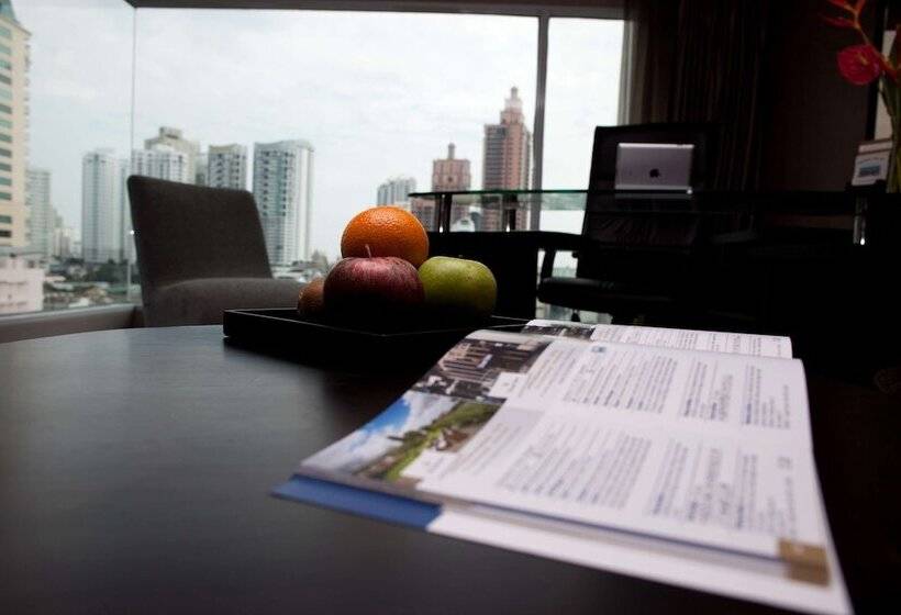 Suíte Familiar, Golden Tulip Mandison Suites