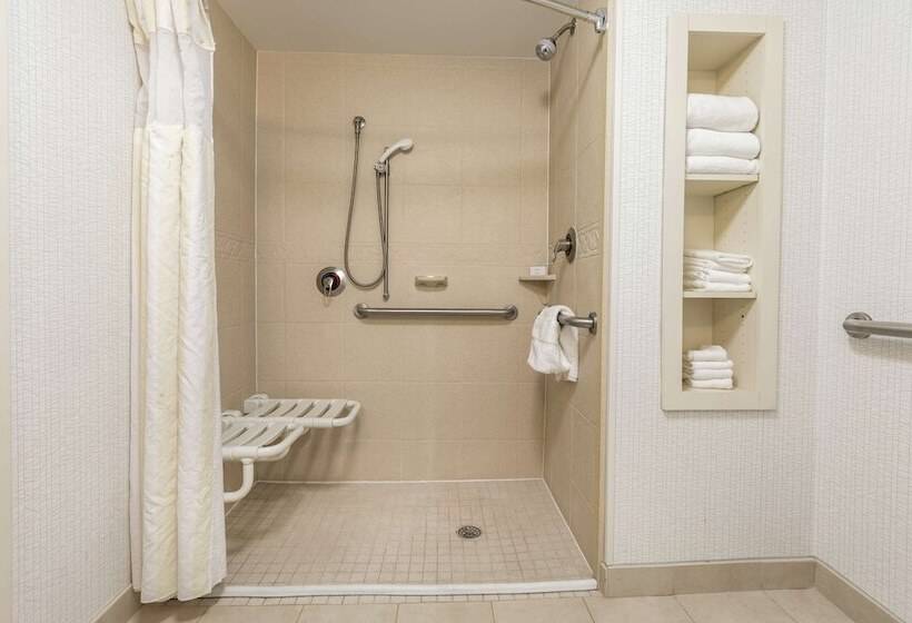 身障者適用スタンダードルーム, Hilton Garden Inn Atlanta Airport North