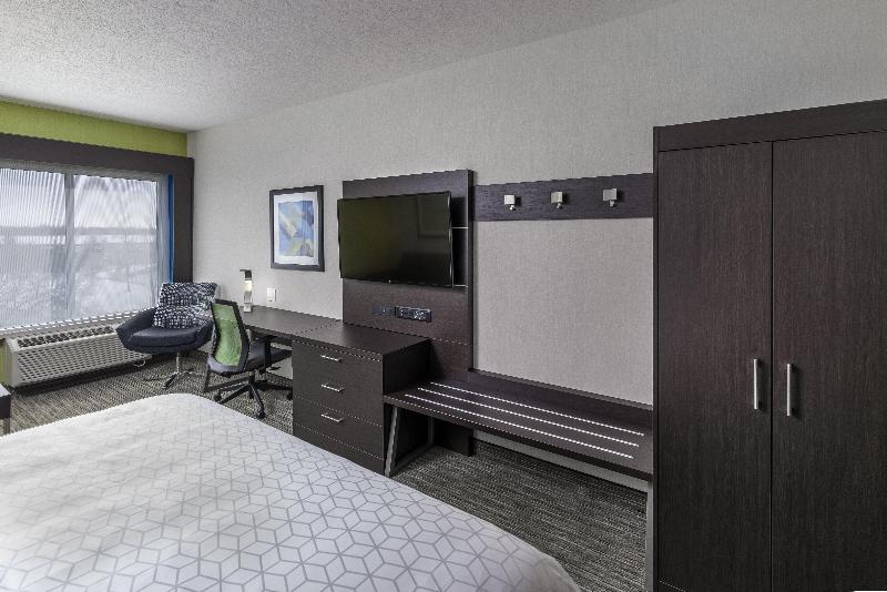 Номер Стандарт Кровать Кинг Адаптированный для Инвалидов, Holiday Inn Express Hotel & Suites Yuma, An Ihg
