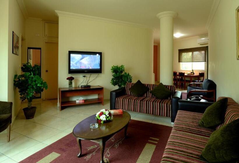 سوئیت راحتی, Byblos Comfort Hotel