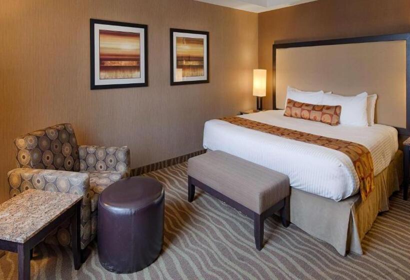 キングサイズベッドのスイートルーム, Best Western Premier Freeport Inn Calgary Airport