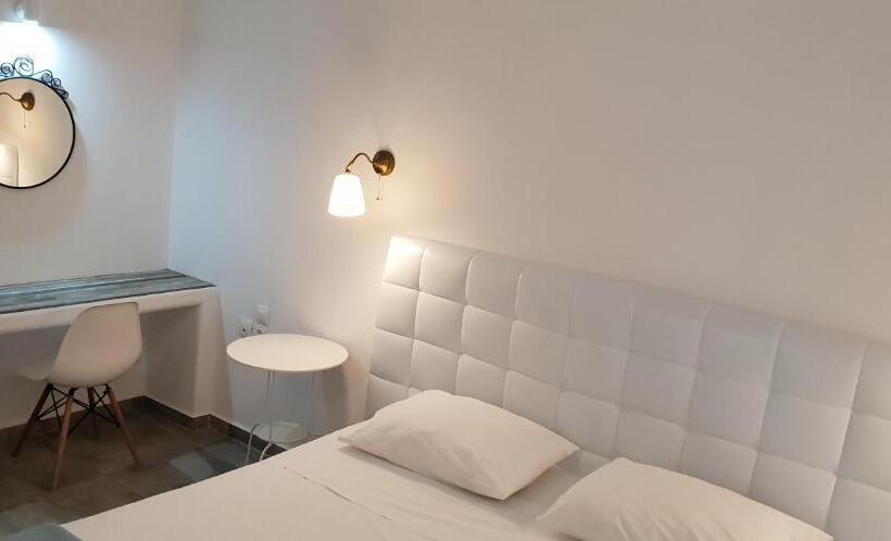 풀장 전망 디럭스 룸, Iliada Odysseas Resort