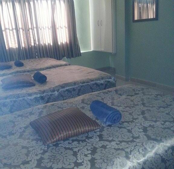 Chambre Triple Standard, Jordan Tower