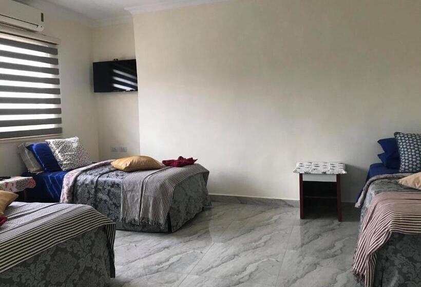 Suite Familiale, Jordan Tower