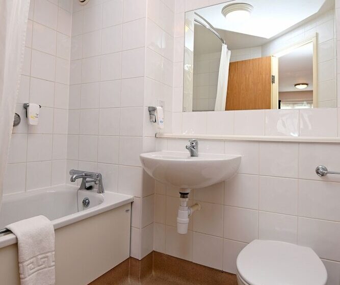 Номер Стандарт, Meadow Farm Redditch By Marstons Inns