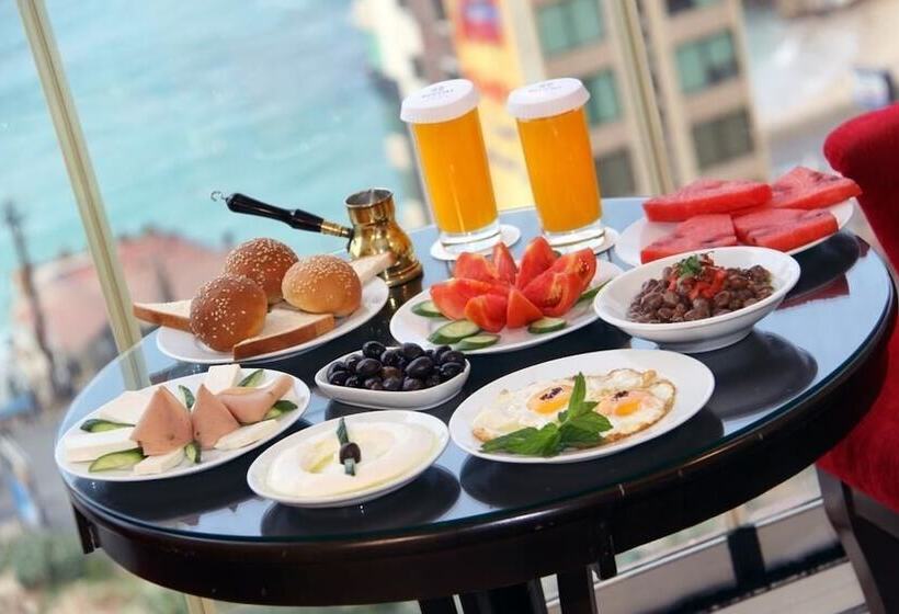 اتاق استاندارد با چشم‌انداز شهر, Rivoli Palace