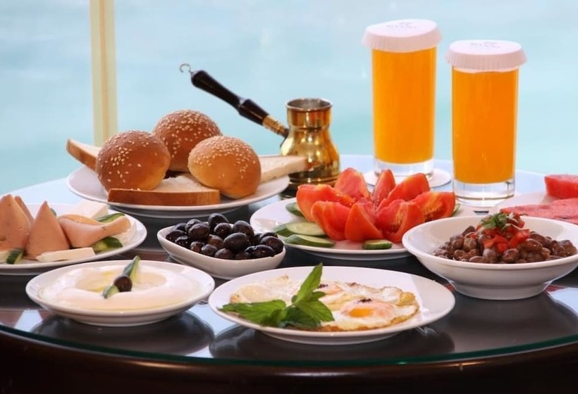 اتاق استاندارد با چشم‌انداز شهر, Rivoli Palace