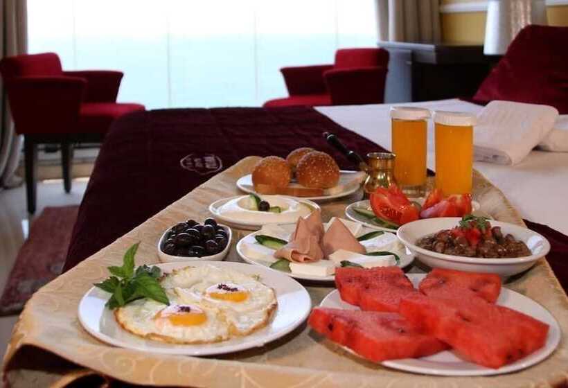 اتاق استاندارد با چشم‌انداز شهر, Rivoli Palace