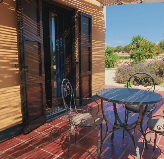 اتاق استاندارد سه نفره, Resort La Rosa Dei Venti