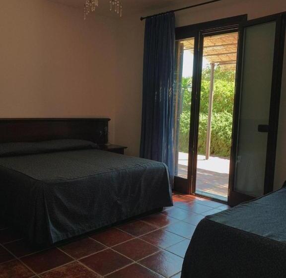 اتاق استاندارد سه نفره, Resort La Rosa Dei Venti