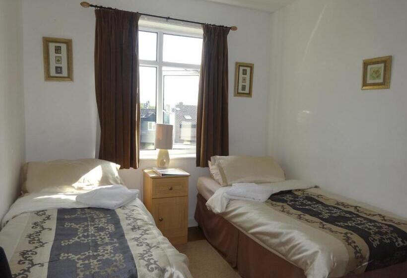 اتاق استاندارد با سرویس بهداشتی مشترک, Lantern House