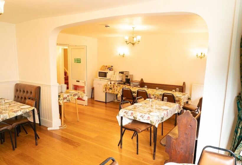 Кровать в Общей Комнате, Llandudno Hostel