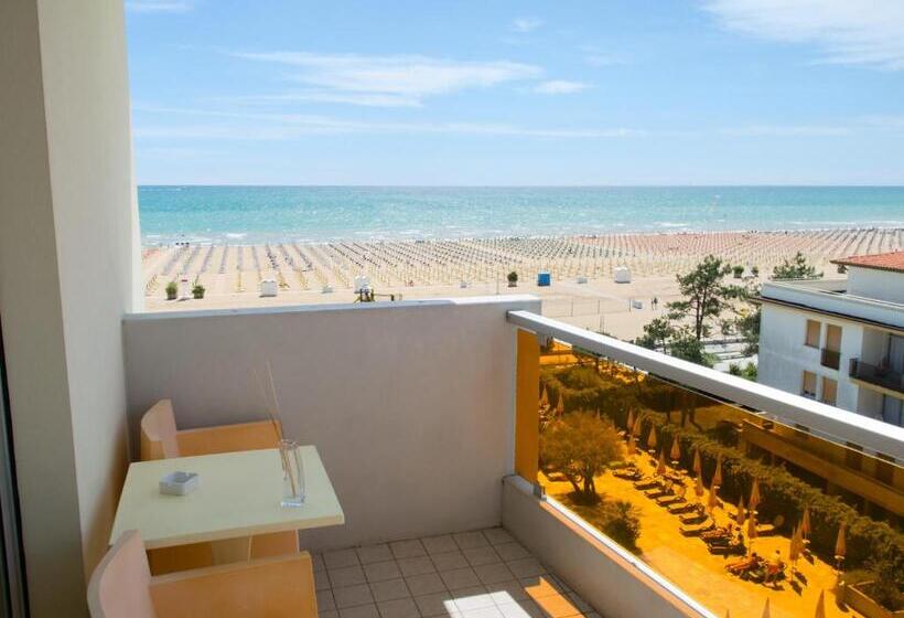 带海景的高档三人间, Bibione Palace