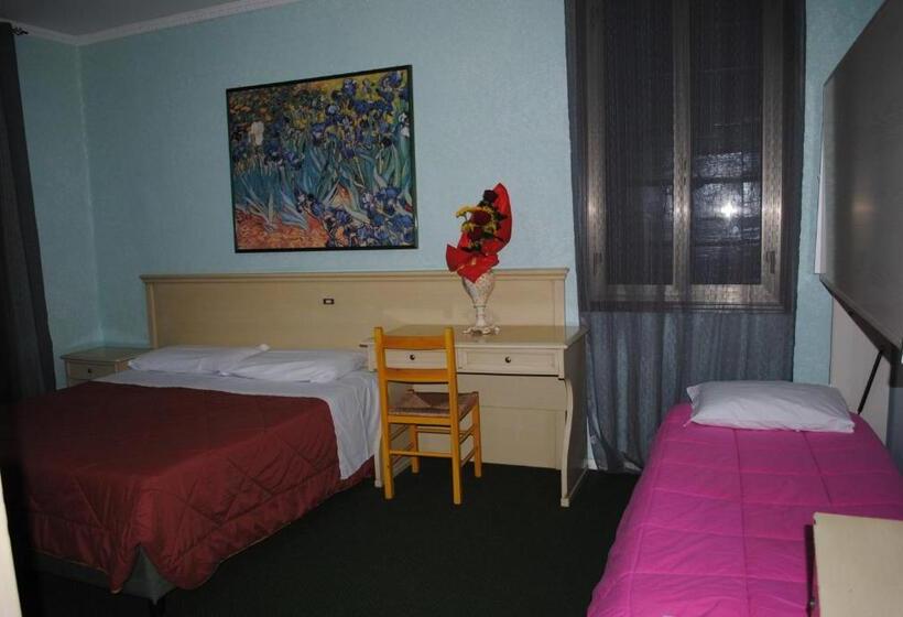 اتاق استاندارد سه نفره, Nuova Locanda Belvedere