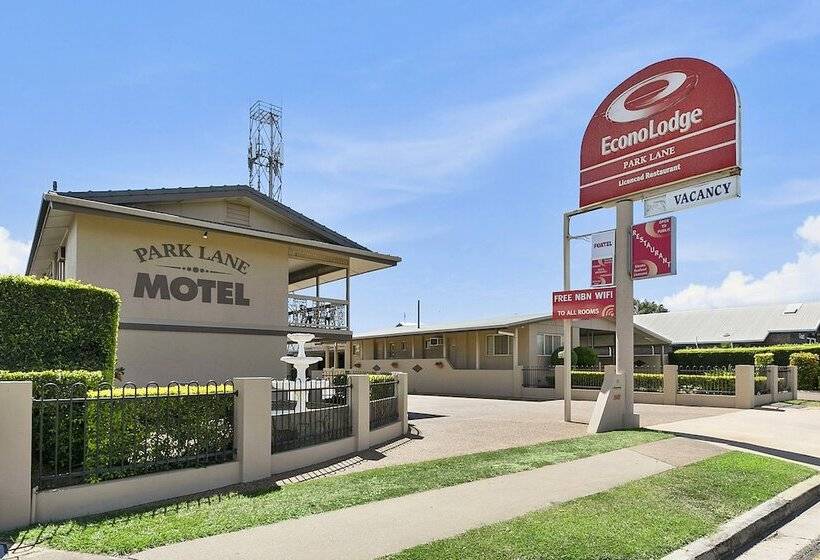 패밀리 아파트, Econo Lodge Park Lane