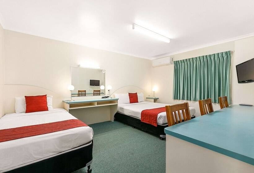 패밀리 아파트, Econo Lodge Park Lane