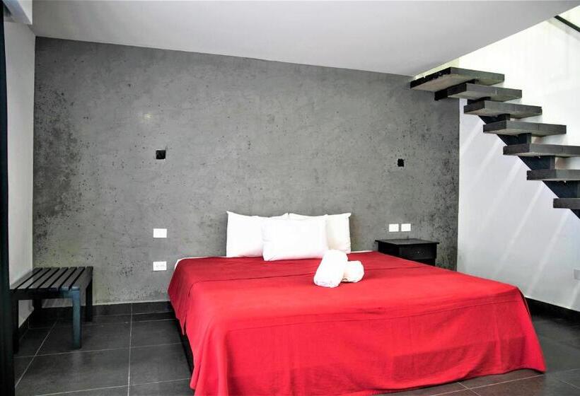 سوییت جونیور, Colonial Playa Del Carmen