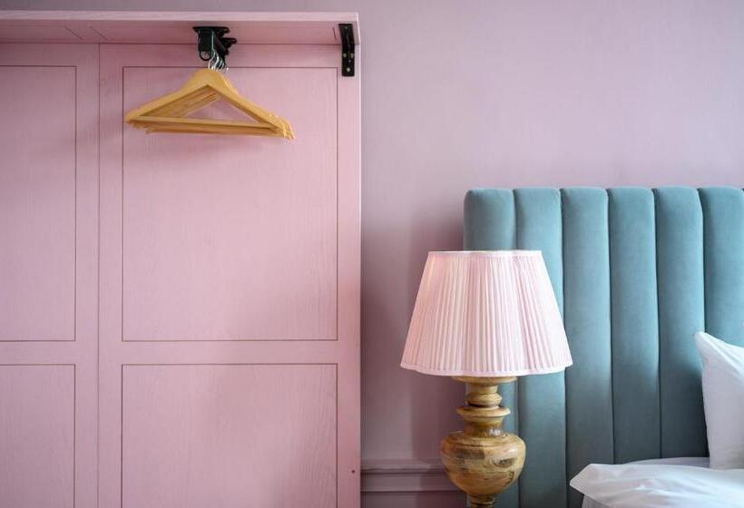 Семейный Номер Superior, Queen Charlotte Guesthouse