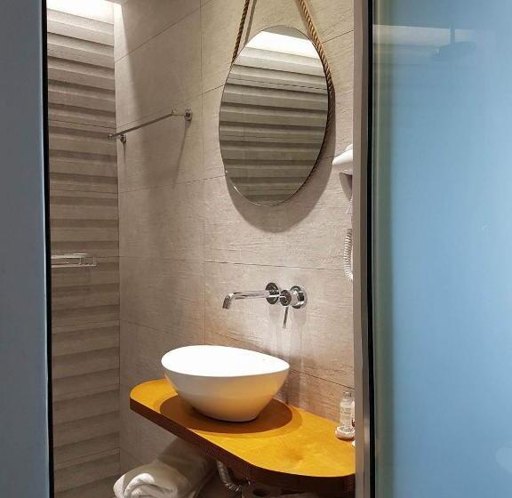 Номер Superior Боковой Вид на Море, Chryssi Akti, Sure Hotel Collection