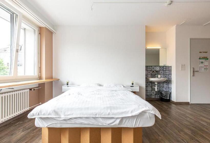 Номер Стандарт с Гостиной, Hostel By Hyve Basel