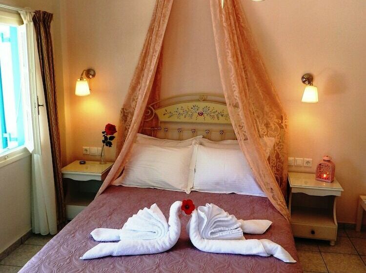 استودیوی استاندارد, Evizorzia Villas