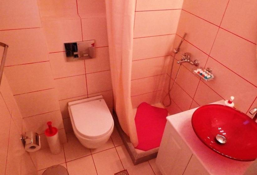 استودیوی استاندارد, Evizorzia Villas