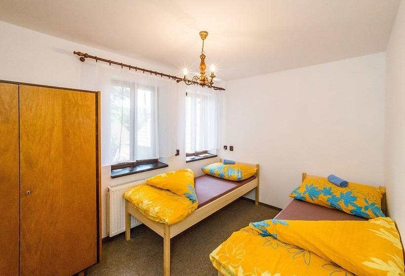 מיטה בחדר משותף, Havana Hostel