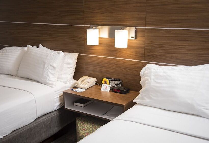 سوییت, Holiday Inn Express Hotel & Suites Lexington Downtown University, An Ihg