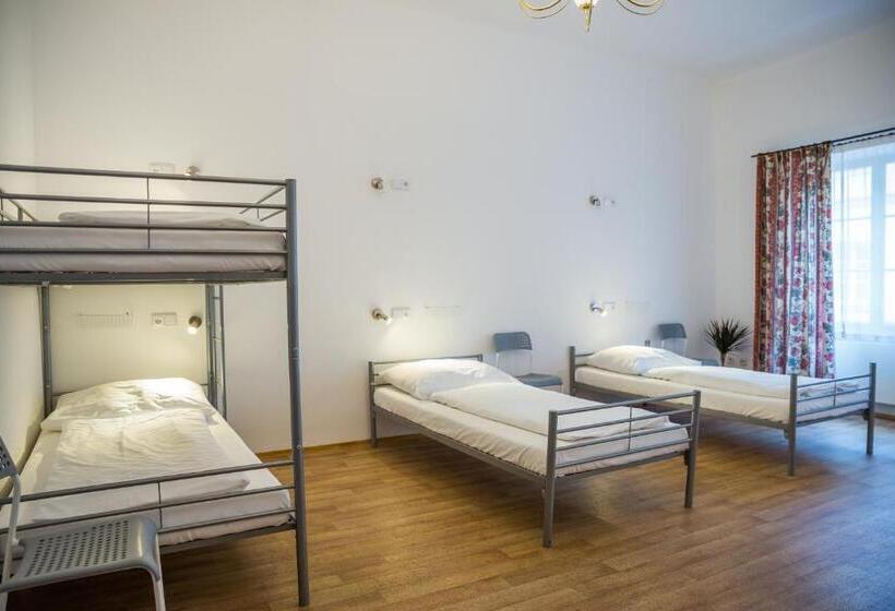 اتاق استاندارد چهار تخته, Hostel Little Quarter