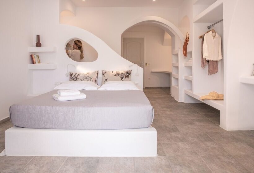 Люкс с Бассейном, Aloni Hotel & Suites