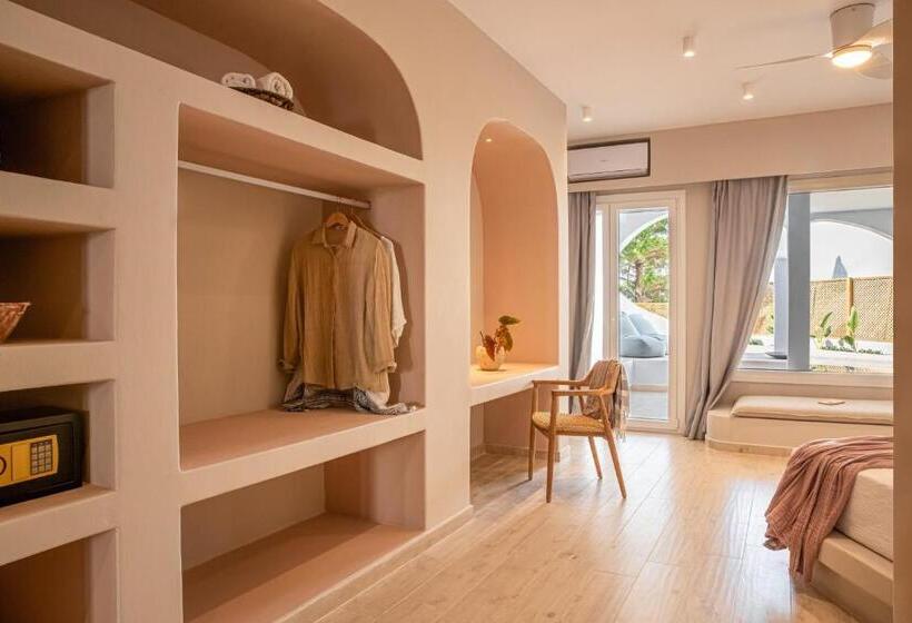 전용 풀장 스위트, Aloni Hotel & Suites