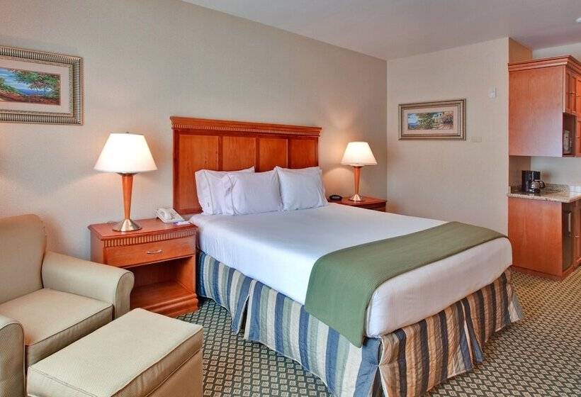 Номер Стандарт, Holiday Inn Express Hotel & Suites Ontario Airport Mills Mall, An Ihg