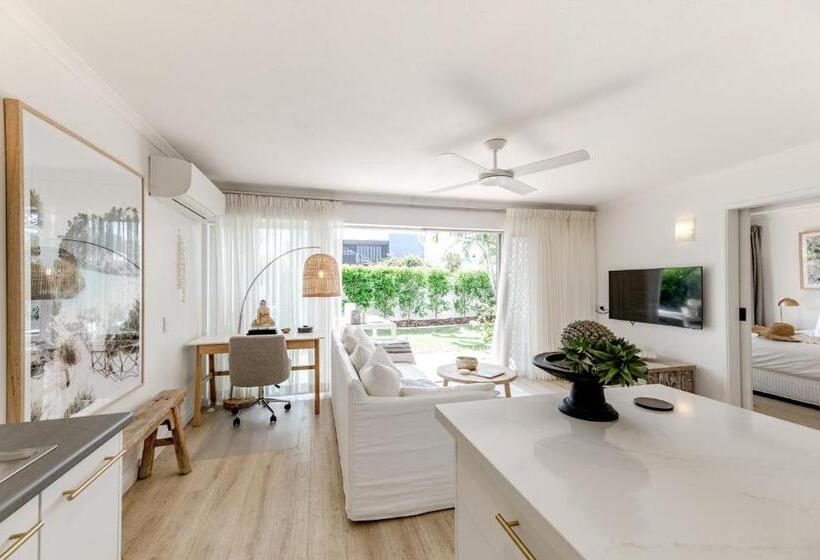 스위트, Noosa Parade Holiday Inn