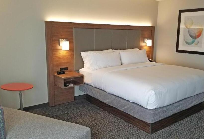 장애인을 위한 킹사이즈 침대 스탠다드 룸, Holiday Inn Express Hotel & Suites Columbus, An Ihg