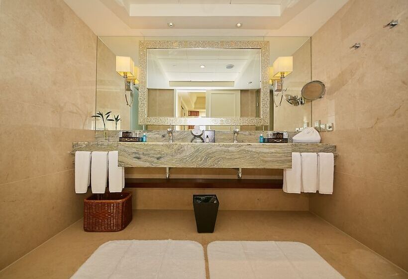 Номер Deluxe Вид на Парк, Fairmont Yangcheng Lake