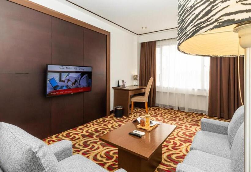 Люкс, Swissbelinn Baloi Batam