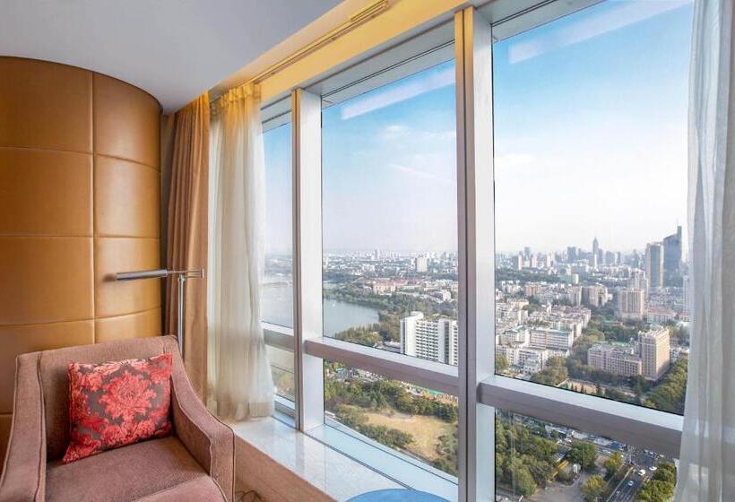 سوئیت اجرایی با تخت کینگ, The Westin Nanjing Xuanwu Lake